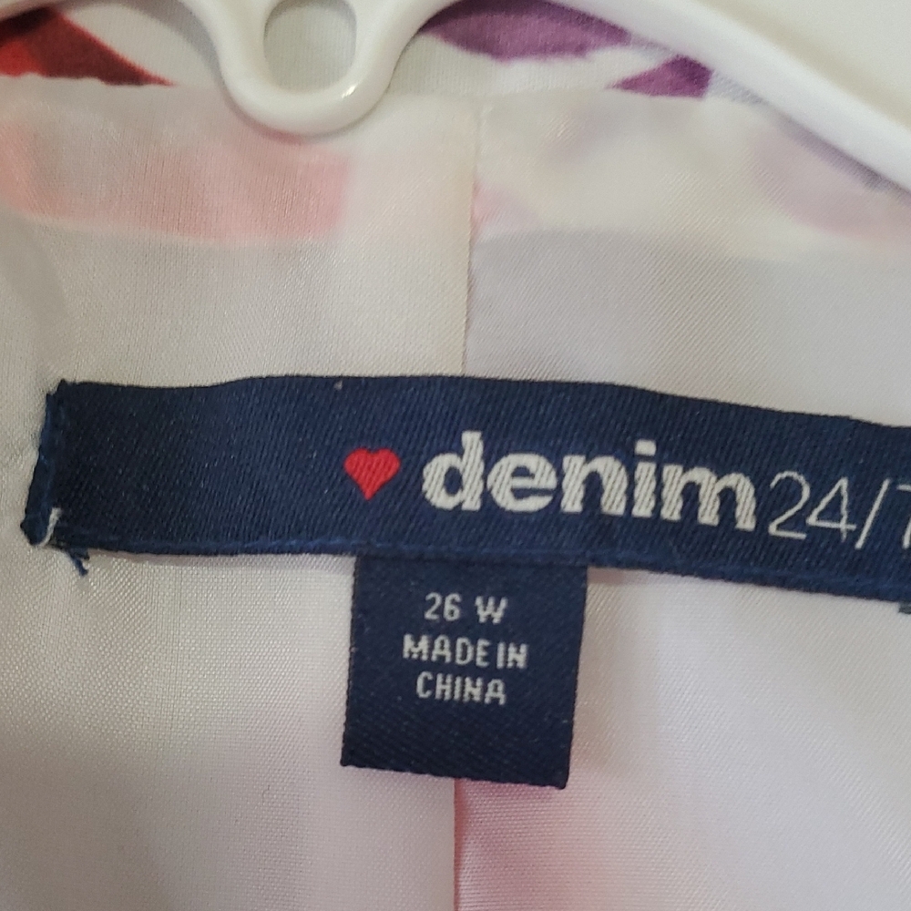 Denim 24/7 White and Pink Blazer - Picture 5 of 6